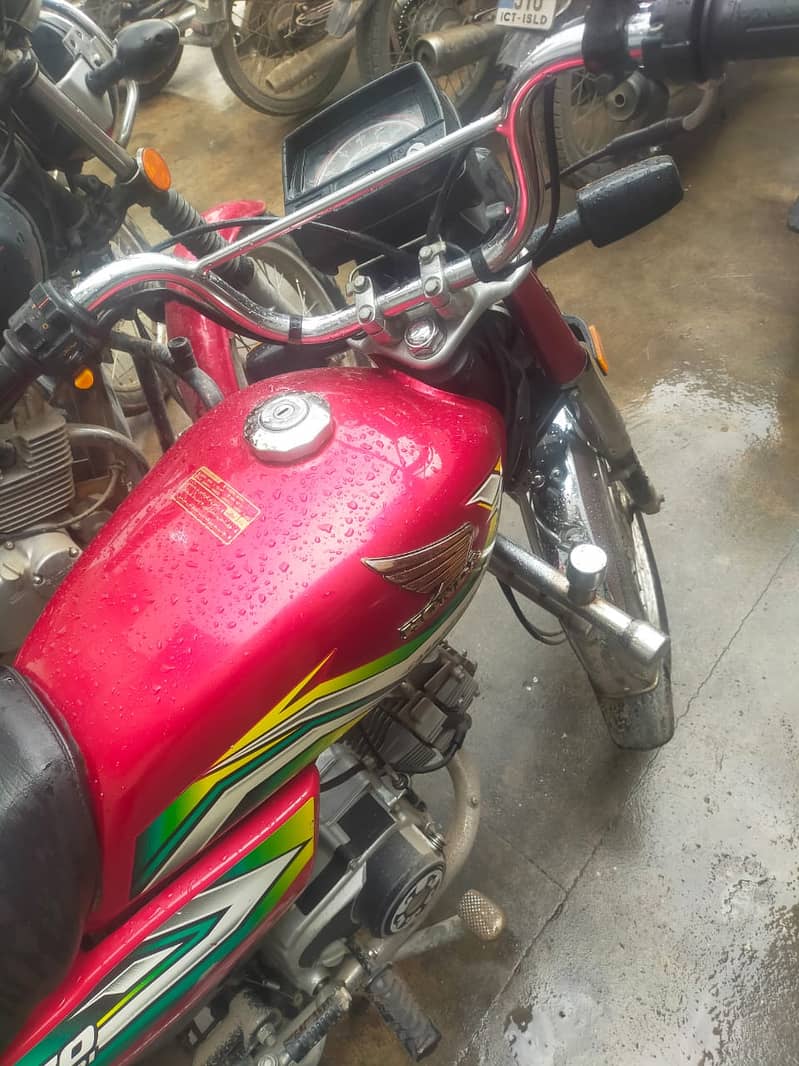 Honda CD 70 2023 3