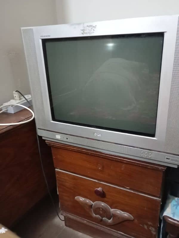 LG TV 1