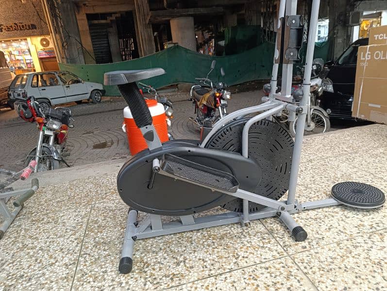 Elliptical Trainer With 4 handles Dumbbells and Twister new 120kg capa 1