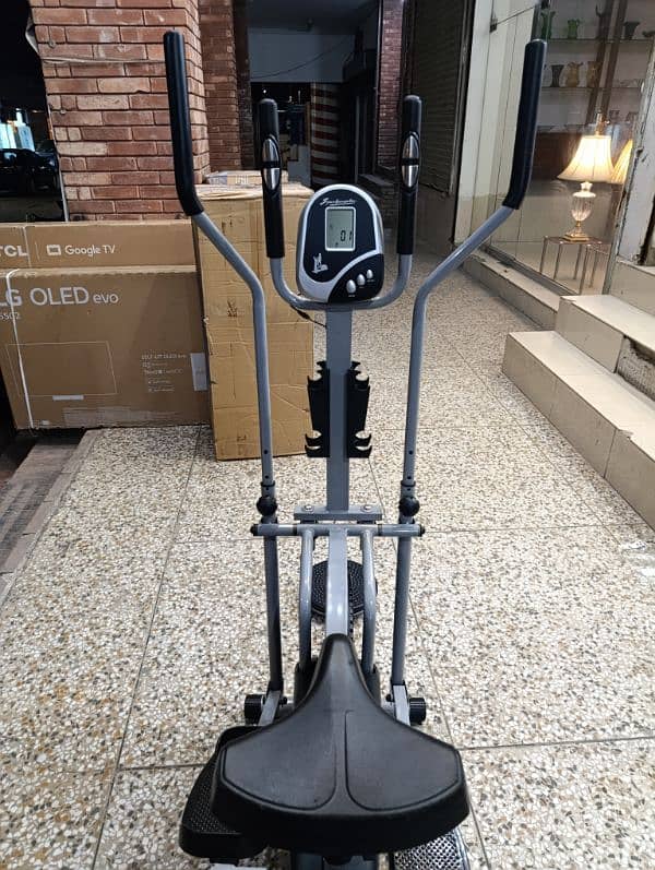 Elliptical Trainer With 4 handles Dumbbells and Twister new 120kg capa 3