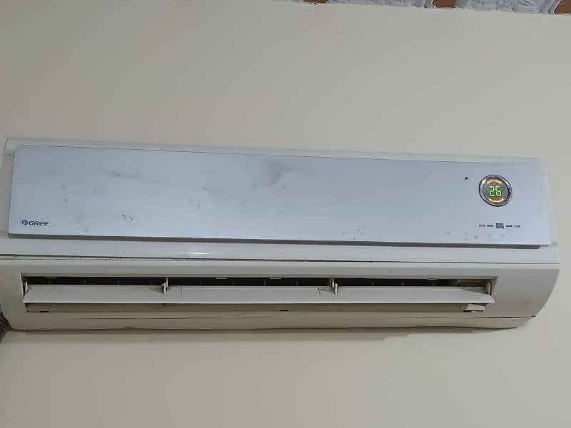 Gree AC sell home used 1