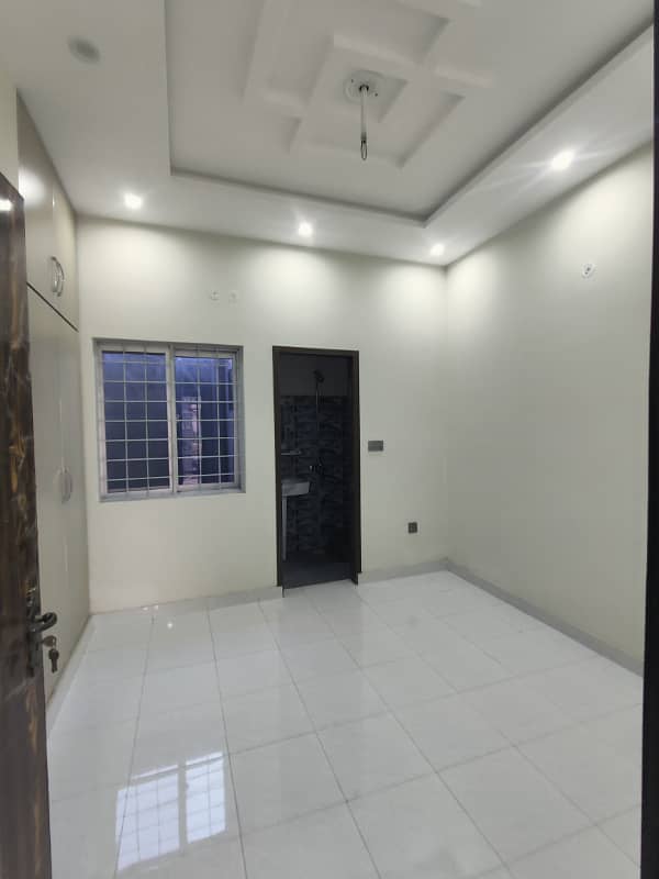 2.5 Marla Double Story House For Sale In Highcourt Main College Road Lahore 11