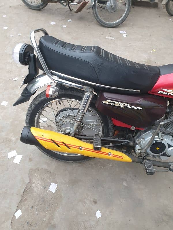 Honda cg 125 in excellent condition 5