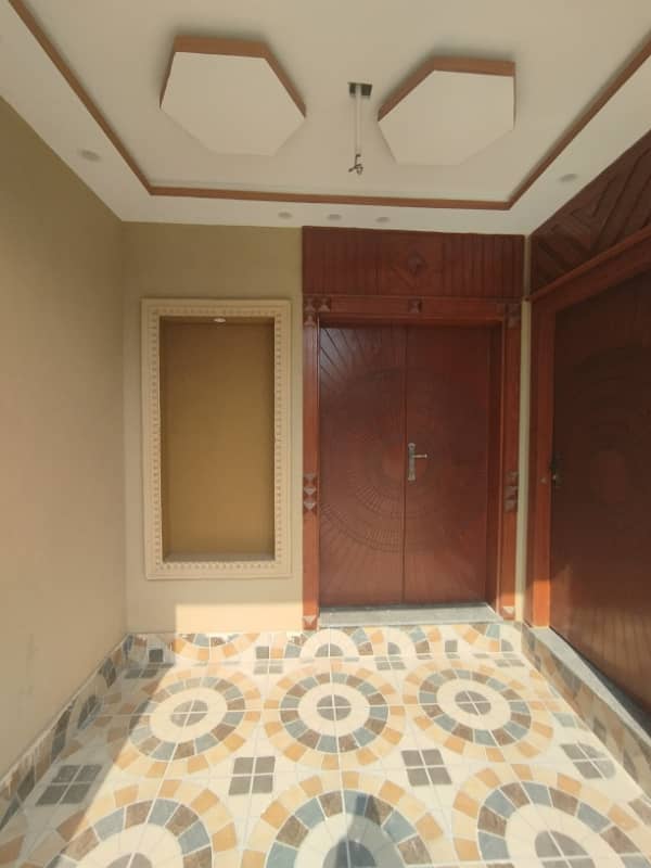 6 MARLA HOUSE FOR SALE IN MILITARY ACCOUNTS MAIN COLLEGE ROAD LHR 3