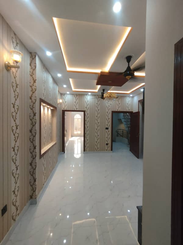 6 MARLA HOUSE FOR SALE IN MILITARY ACCOUNTS MAIN COLLEGE ROAD LHR 4