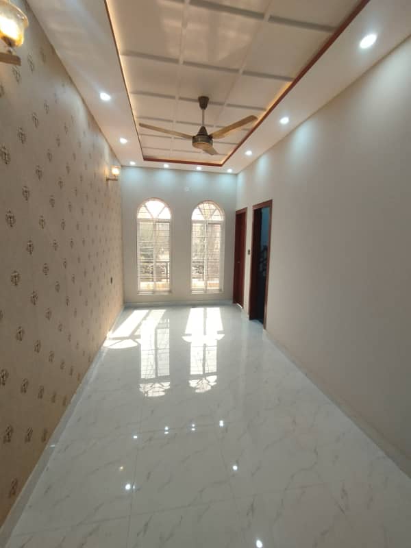 6 MARLA HOUSE FOR SALE IN MILITARY ACCOUNTS MAIN COLLEGE ROAD LHR 5