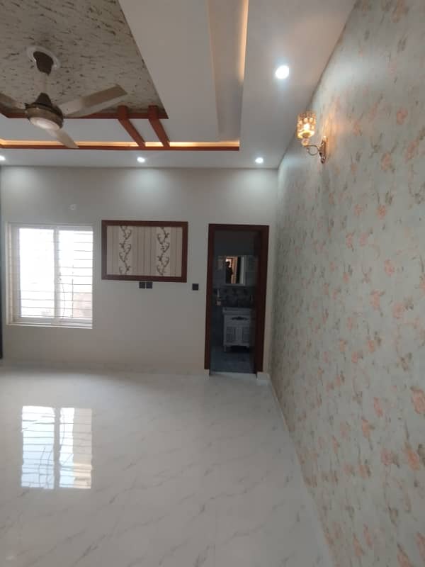 6 MARLA HOUSE FOR SALE IN MILITARY ACCOUNTS MAIN COLLEGE ROAD LHR 15