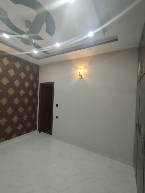 6 MARLA HOUSE FOR SALE IN MILITARY ACCOUNTS MAIN COLLEGE ROAD LHR 24