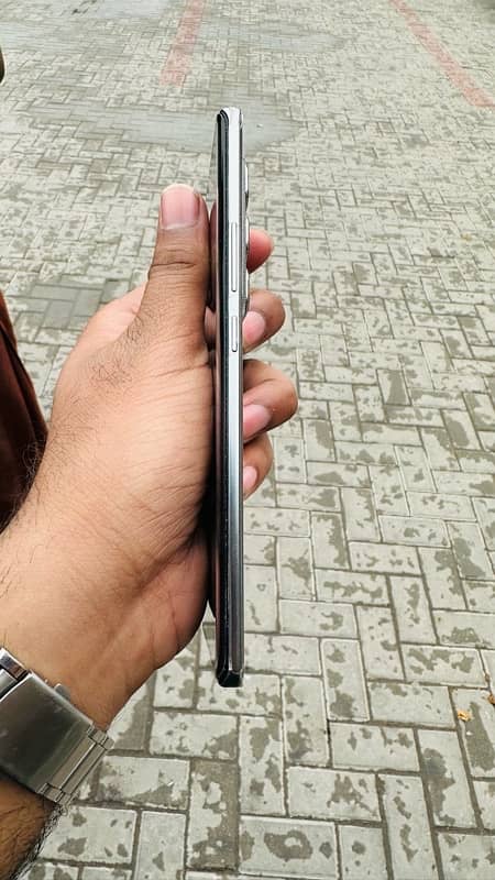 infinix HoT 50 pro plus Titanium Grey 3