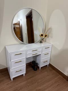 White Dressing Table with Circular Mirror