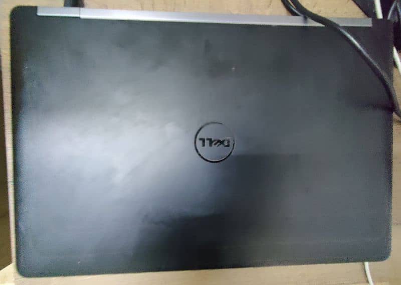 Dell E5570 AMD GPU Touch Screen Slight Shade 4