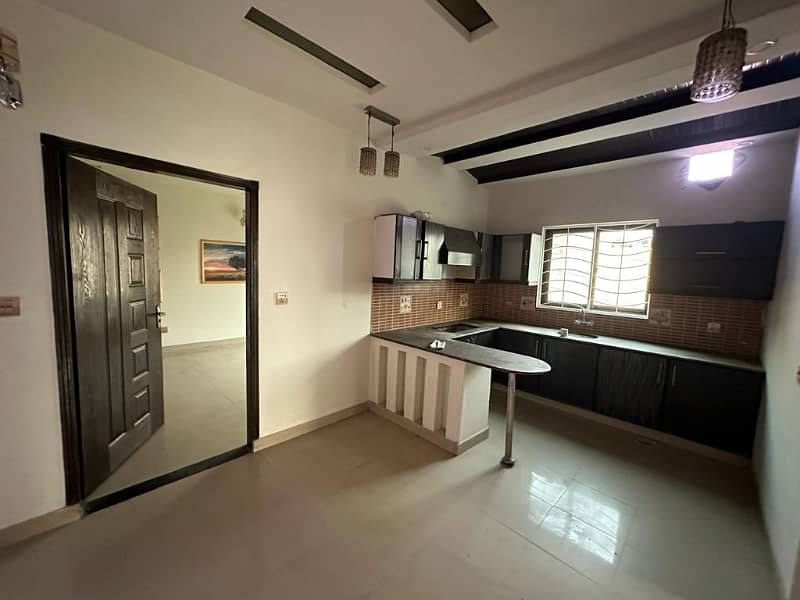 4 Marla House For Sale In Military Account Society Main College Road Lhr 10