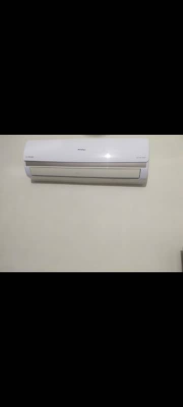 1.5 tn orient DC inverter ac 1