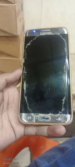 samsung s6 edge. . . bilkul ok set he. . . bs panel kharab he. .