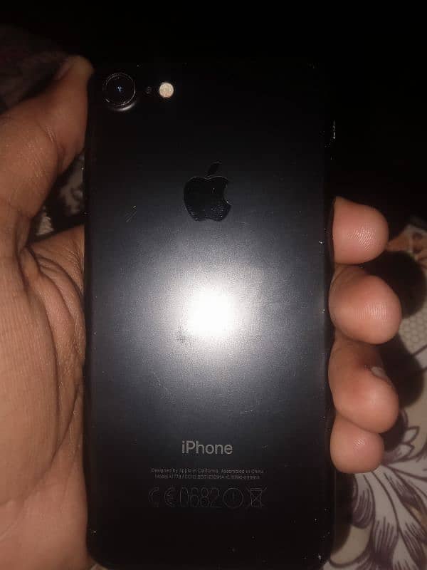 I phone 7 non pta  128 gb for sale urgent need money but I phone 8 3