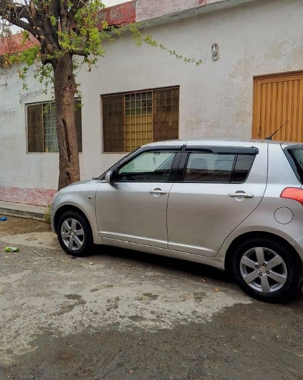 Suzuki Swift 2010 8