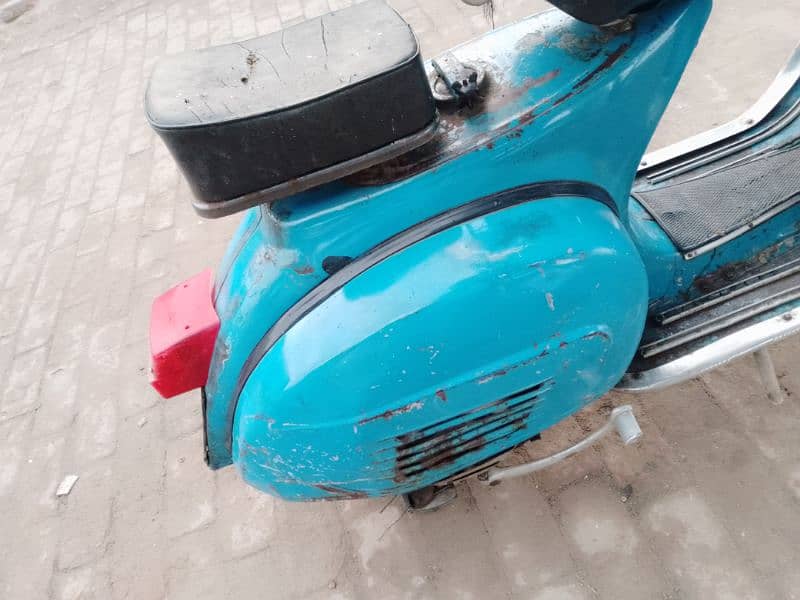 Vespa super 11