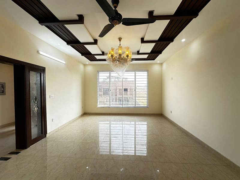 1 Kanal Upper Portion For Rent In Nasheman Iqbal Phase 1 At Very Ideal Location Very Close To Main Road 12