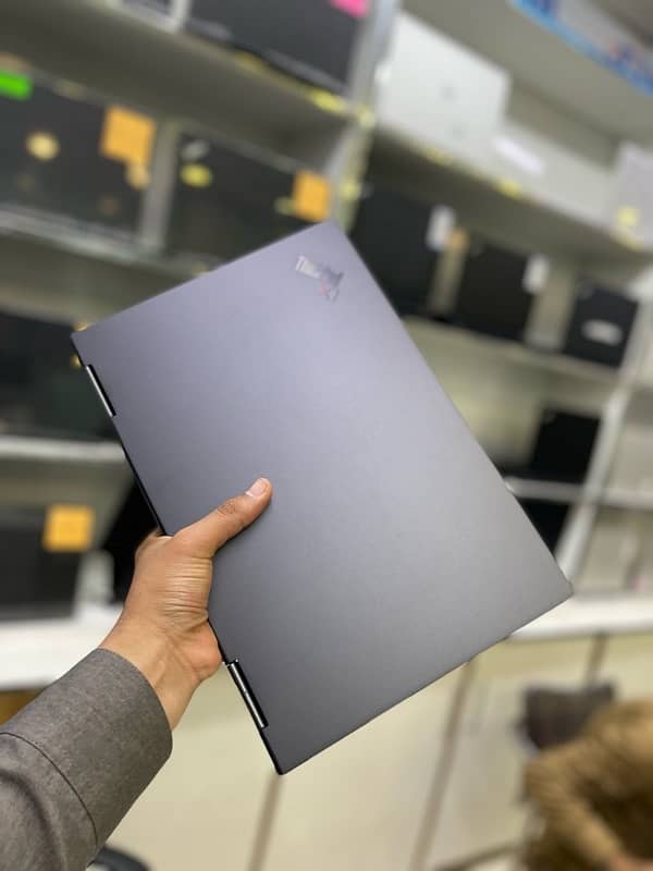 Lenovo x1 yoga -i7/10th generation 7