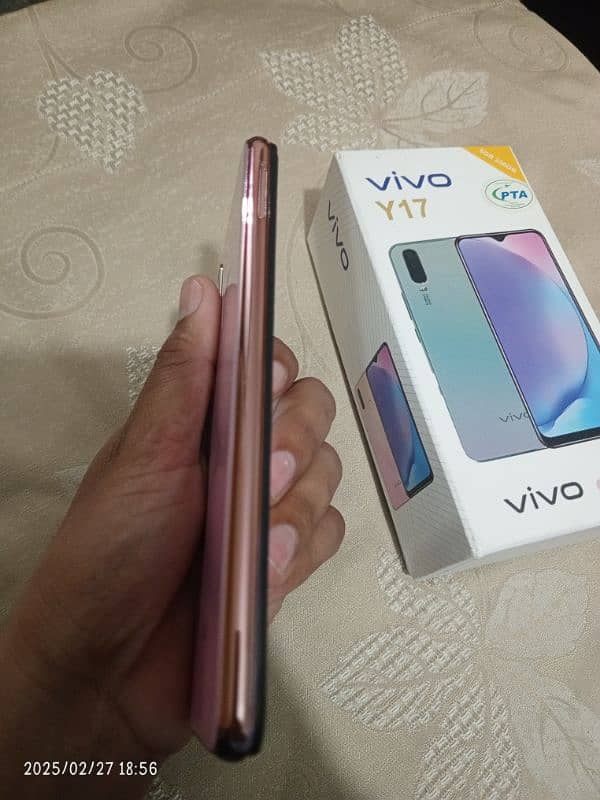 Vivo Y17 8/256 in G6 1