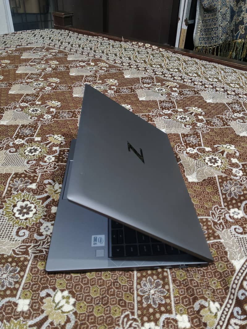 HP Zbook i5 10 Gen G7 1