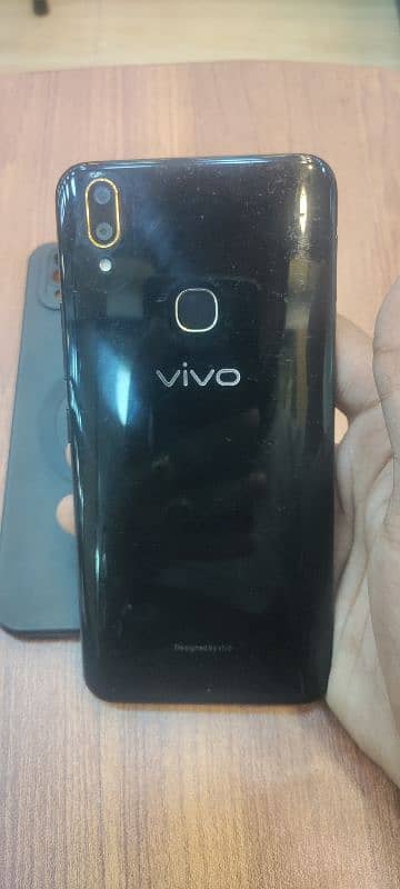 Vivo Y85     4/64 GB Ram 2