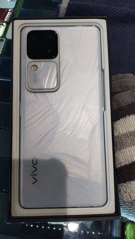 vivo V30 5g 0