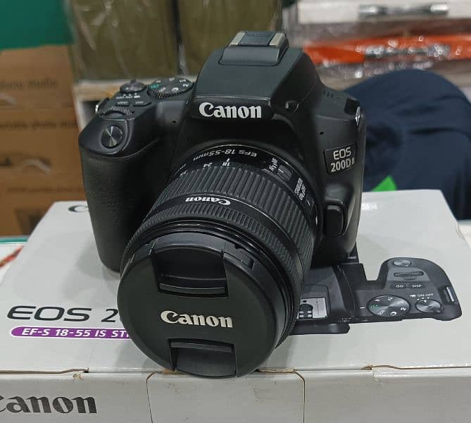 Canon EOS 200D Mark II DSLR Camera with EF-S 18-55mm IS STM Lens 0