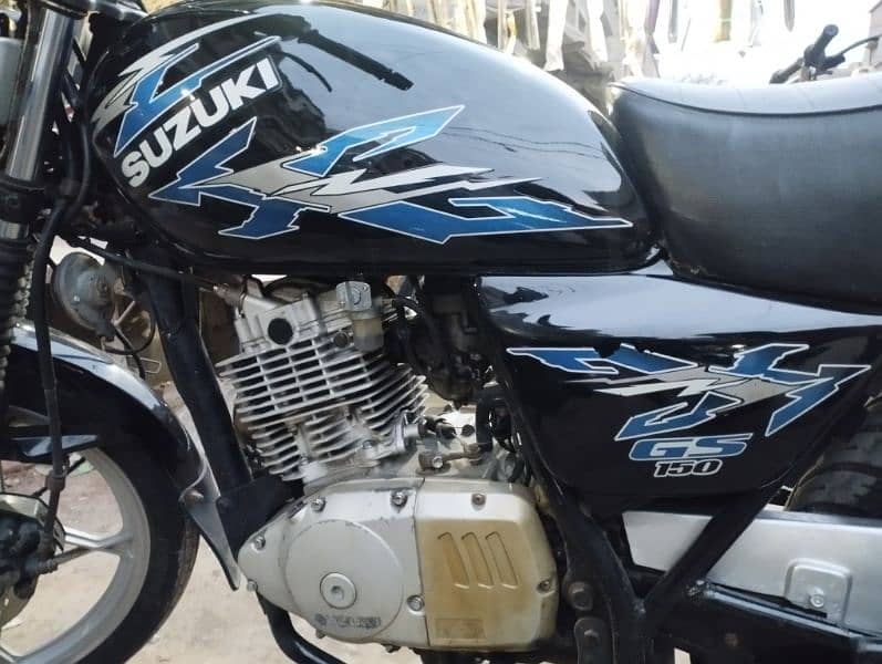 Urgent sale gs 150 SE 2