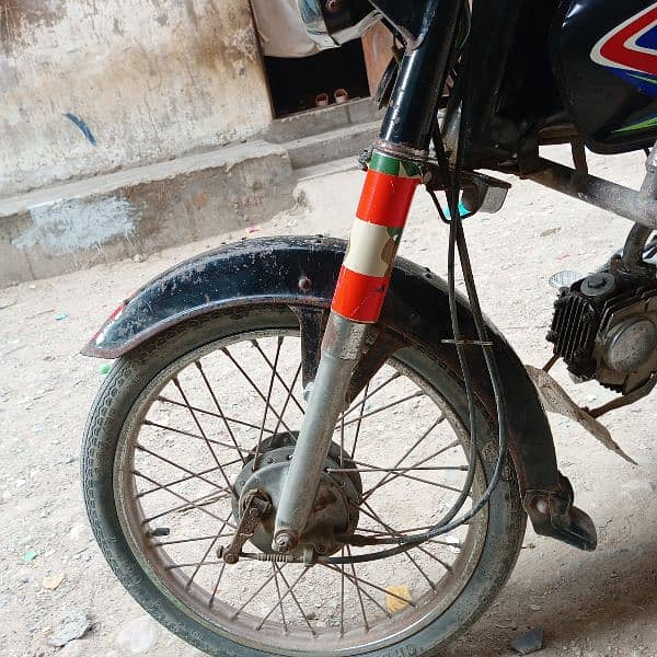 Bike all ok condition aapke samne hai model 2018 complete documents 5