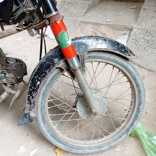 Bike all ok condition aapke samne hai model 2018 complete documents 6