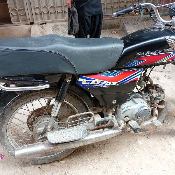 Bike all ok condition aapke samne hai model 2018 complete documents 10