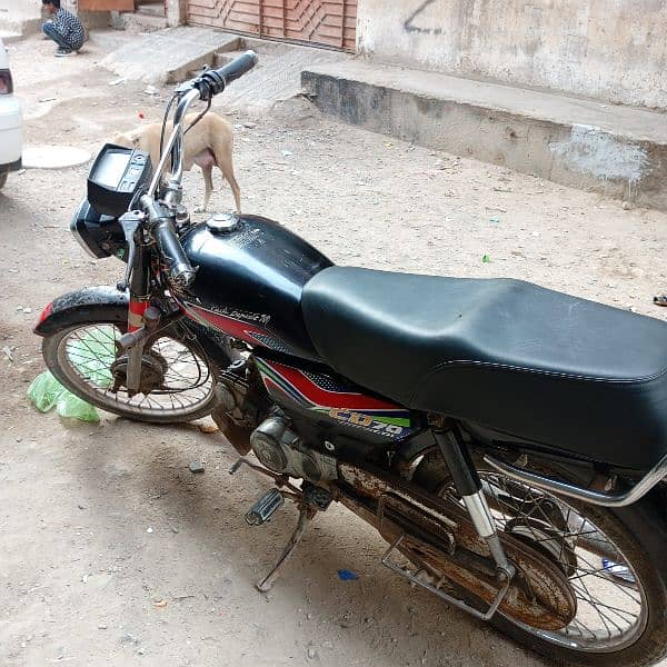 Bike all ok condition aapke samne hai model 2018 complete documents 11