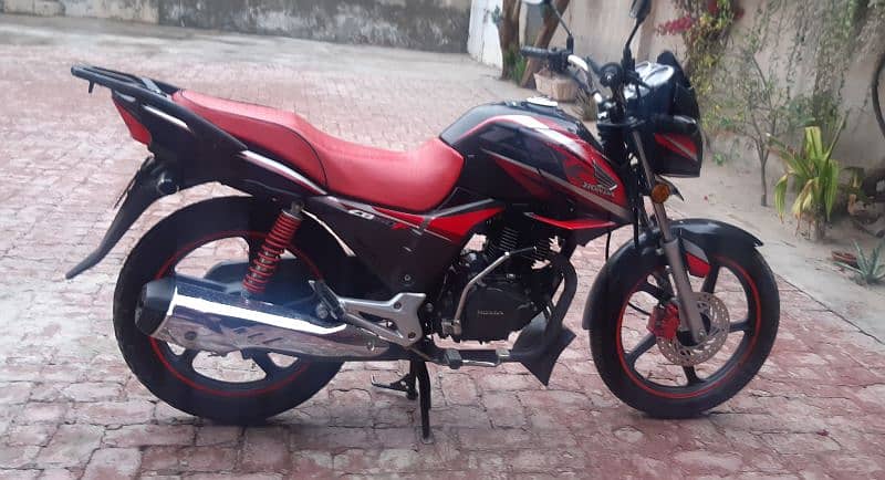 honda cb150f bike 1