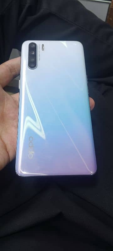 OPPO F 15 8/128 1