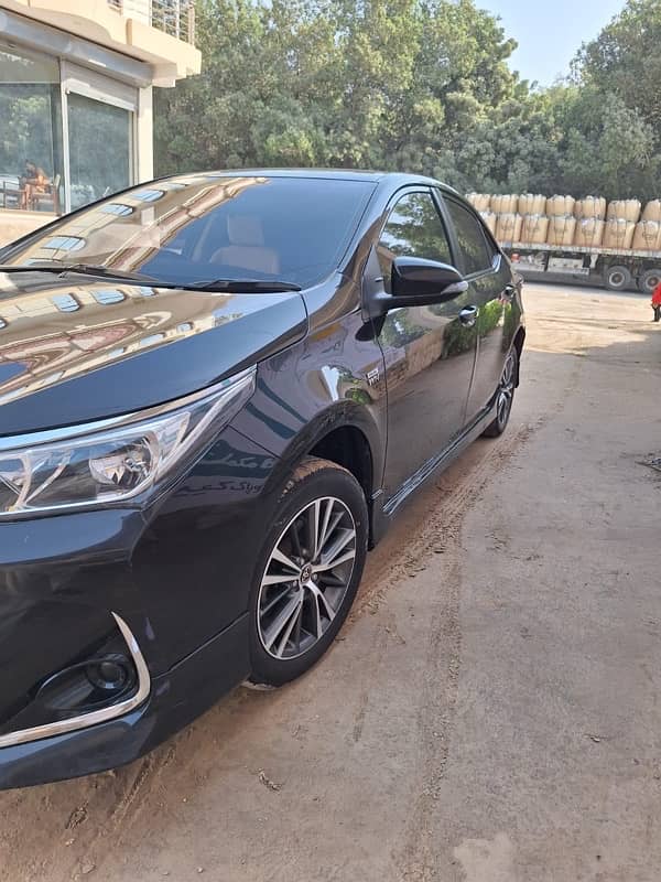 toyota corolla altis 1.6 x 2