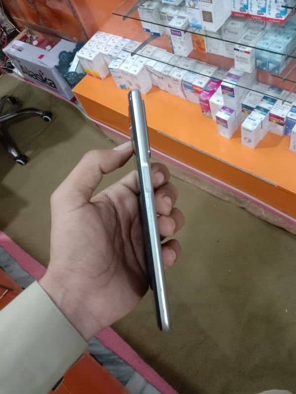 oppo A16 (4,64) contact 03081257840 3