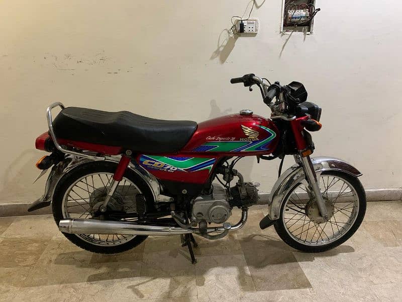 Honda CD 70 motorcycle 2017 model urgent sale Pakistan =03253816587= 8