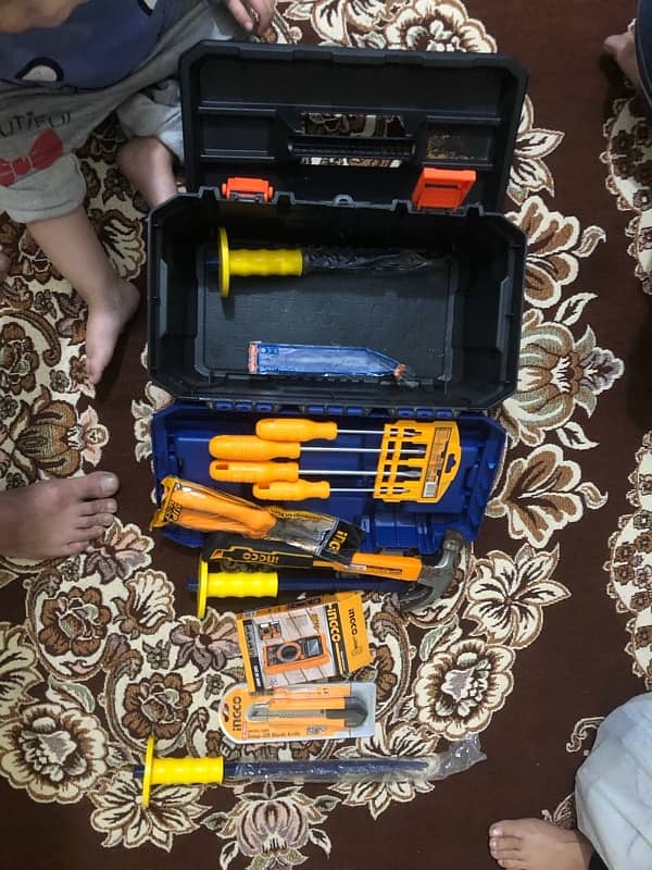 electric drill with full package toolkit 1