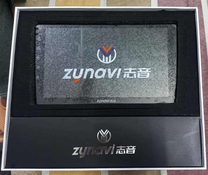 Zunavi Android Stereo Tab 9" 1