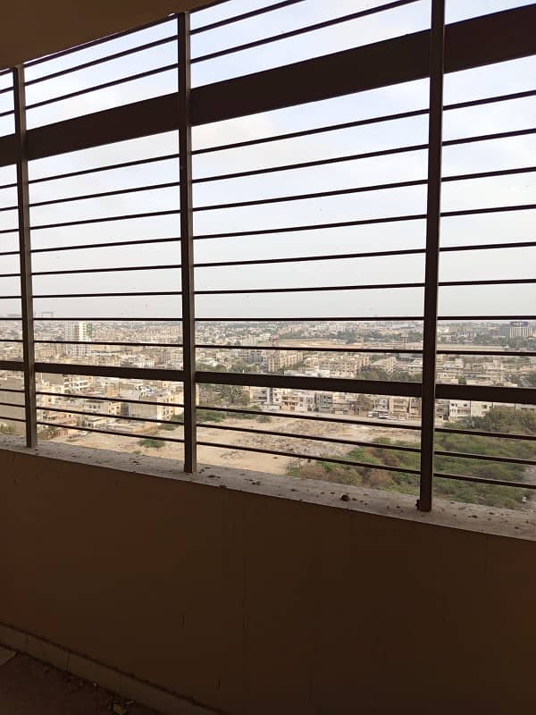 3 BED DD FLAT (ROYAL 8 ICON) FOR SALE IN GULSHAN-E-IQBAL 13 D/2 8