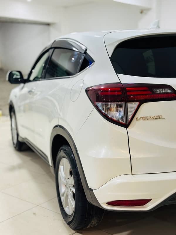 Honda Vezel 2014 XL Package 3