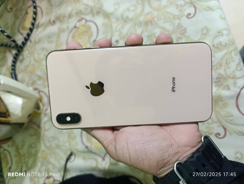 iPhone XS Max 1