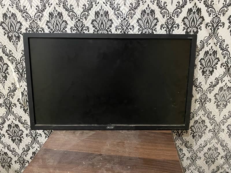 24 inches original ACER LCD monitor and original AUDIONIC speaker 4