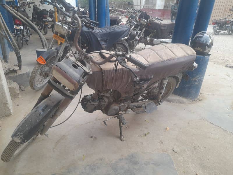 honda 70 bike 1