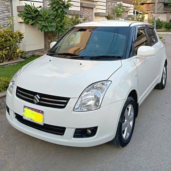 Suzuki Swift DLX Model 2010 Navigation 1