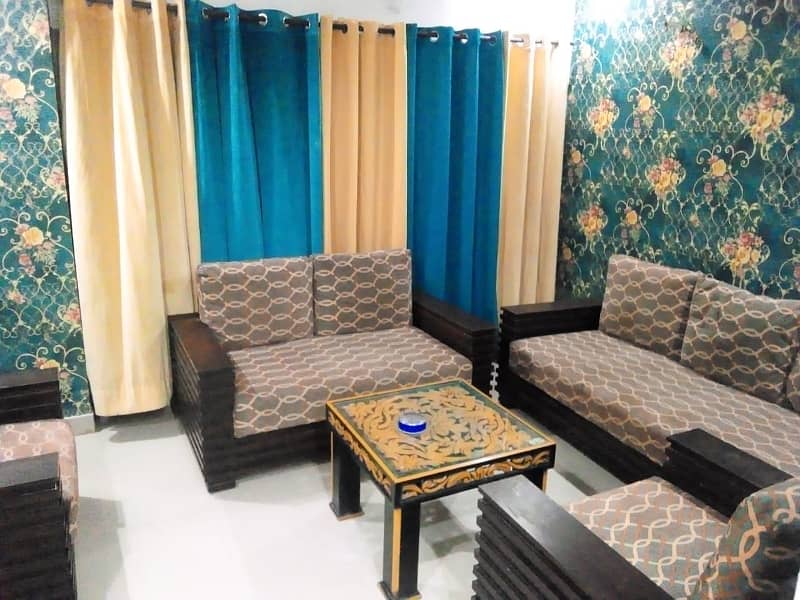 Two bedroom phr day Short Time flats available Bahria Twon 5