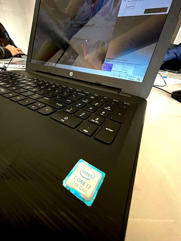 HP core i7 7th generation 100% ok laptop 6