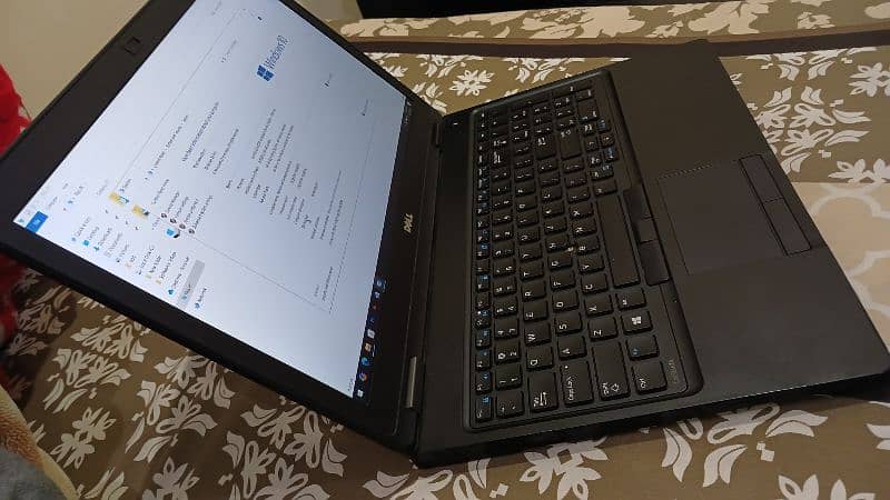 Dell Laptop 4