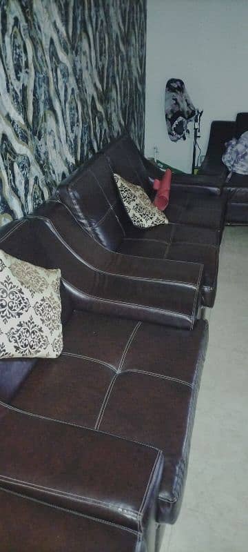 want to sell 7 seaters sofa set 0